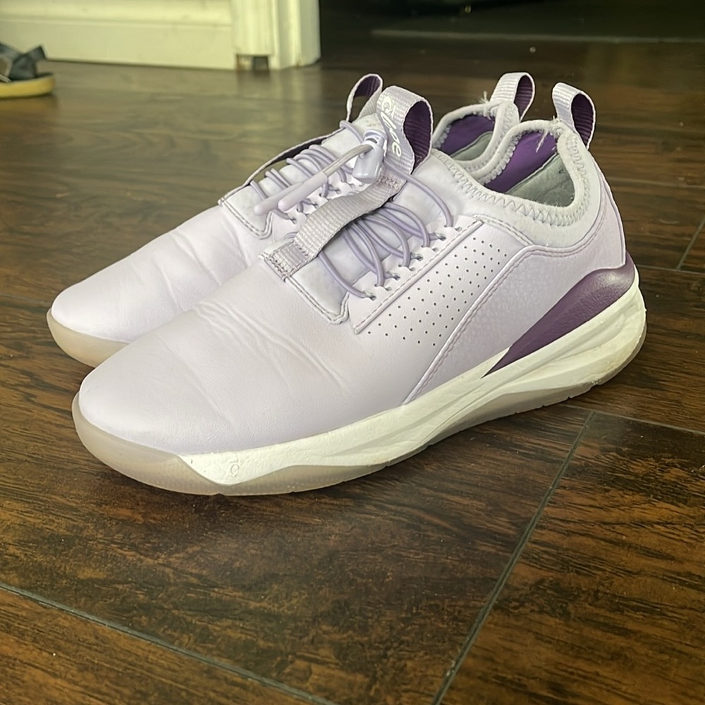 Clove Nursing Shoes Purple size 7
